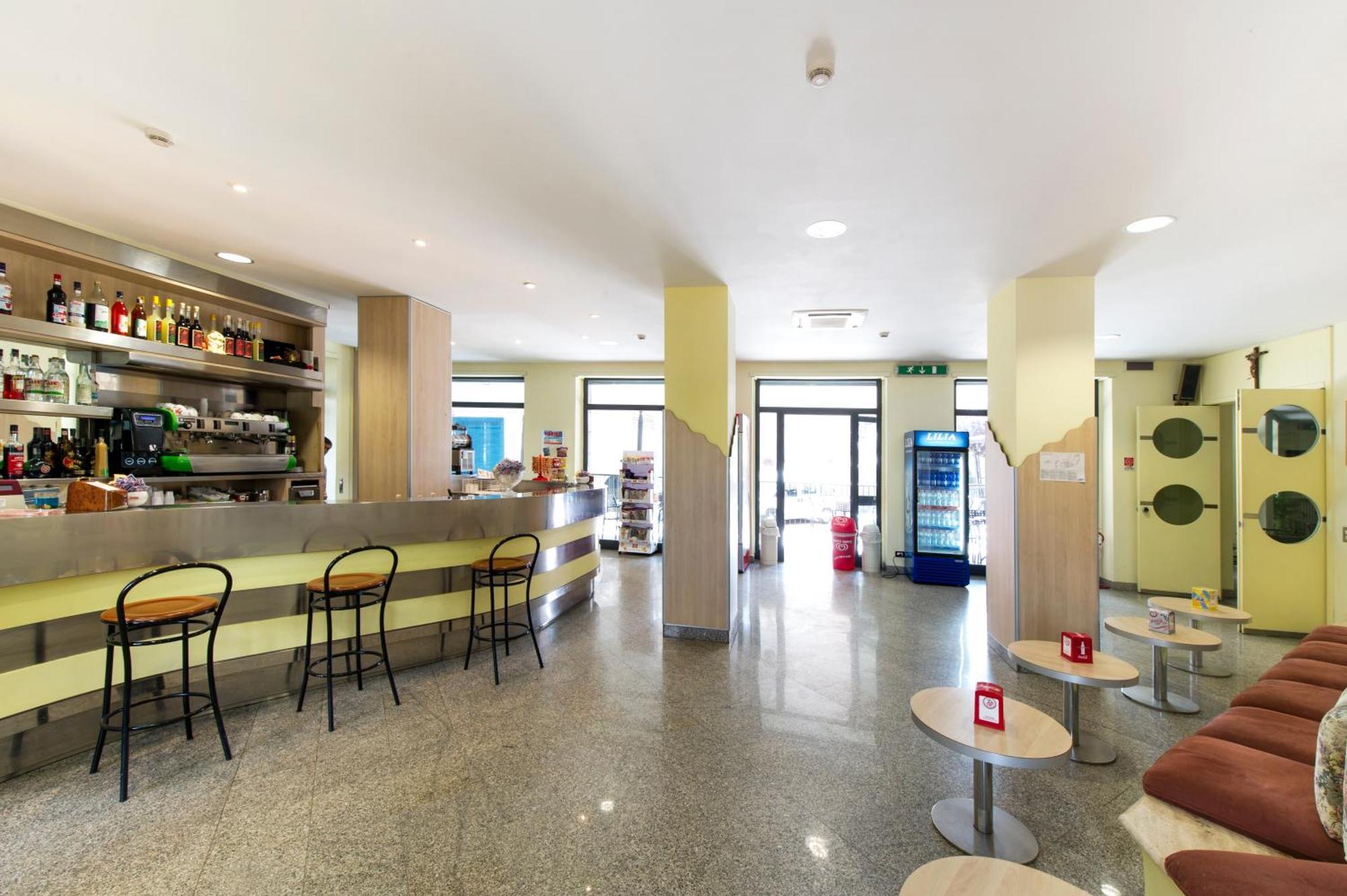 Hotel Delle Rose Кашія Екстер'єр фото