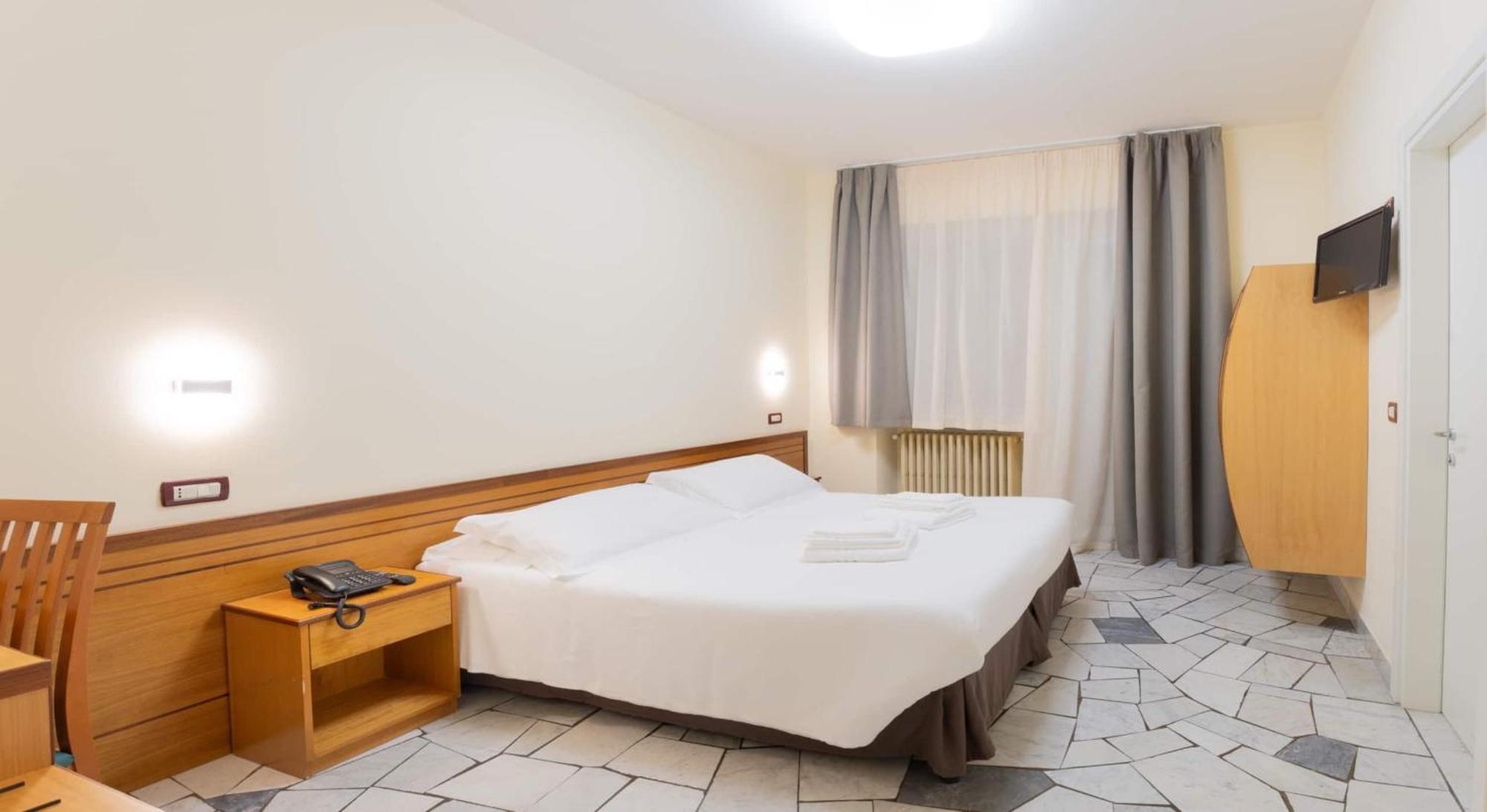 Hotel Delle Rose Кашія Екстер'єр фото