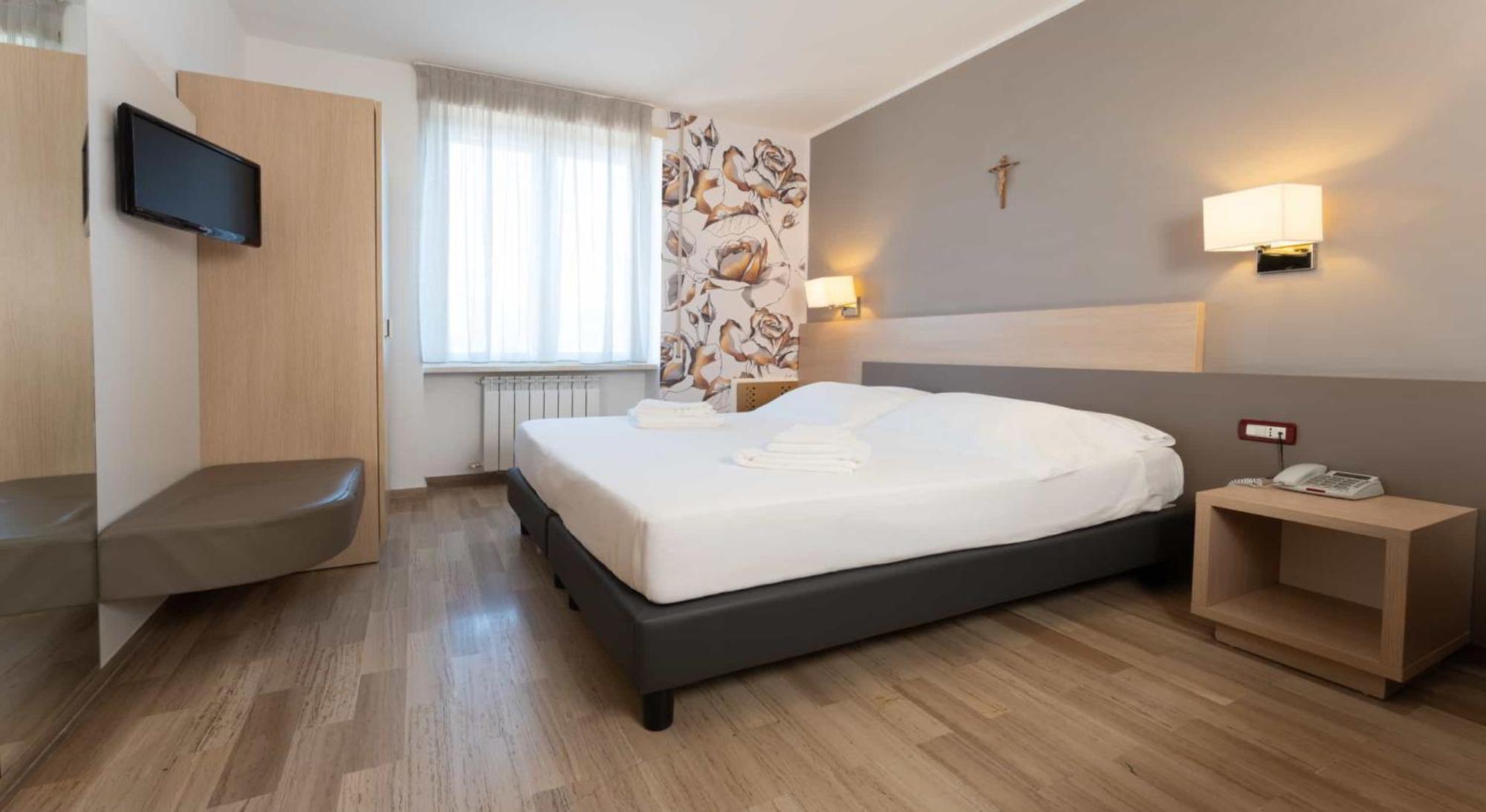 Hotel Delle Rose Кашія Екстер'єр фото