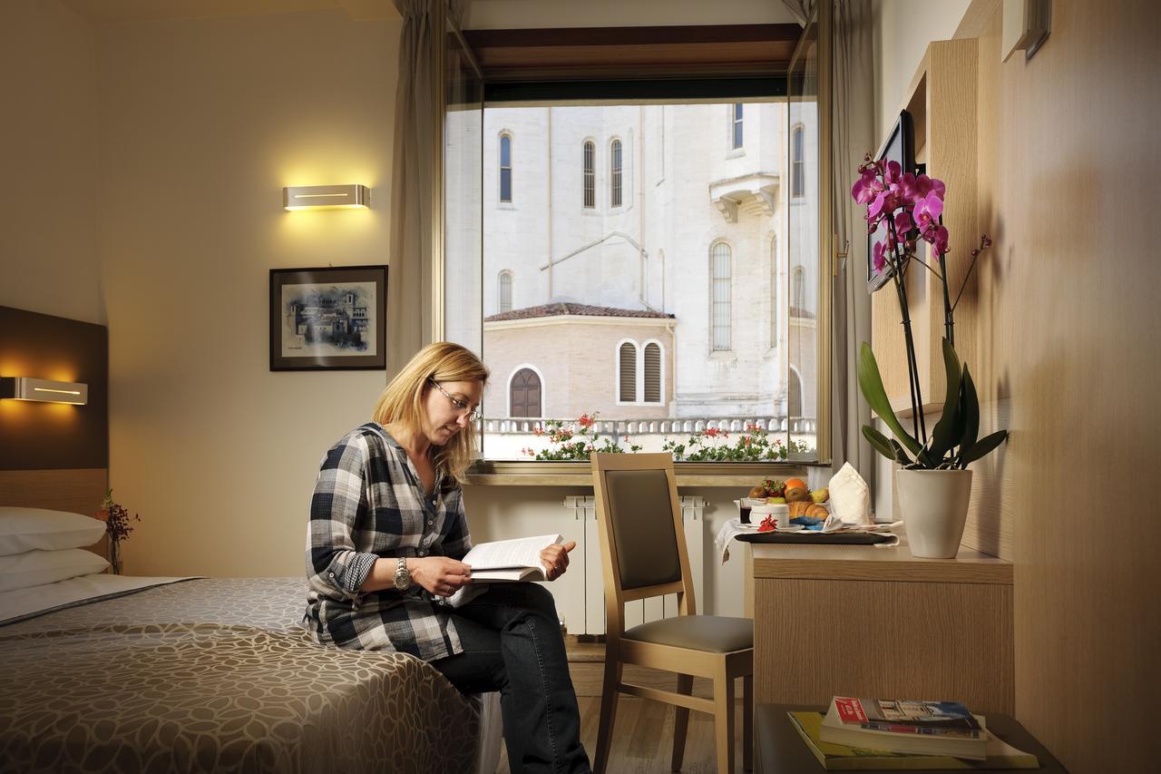 Hotel Delle Rose Кашія Екстер'єр фото