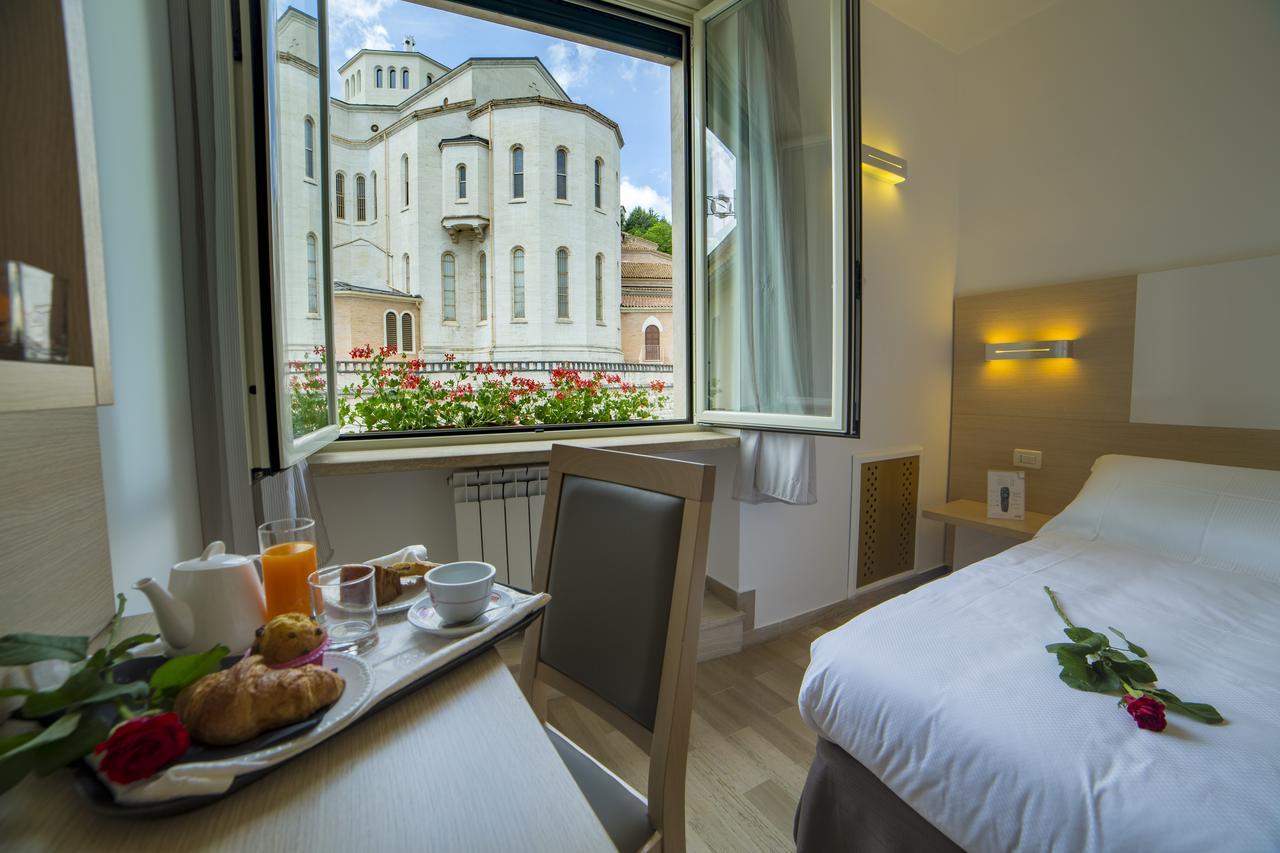 Hotel Delle Rose Кашія Екстер'єр фото