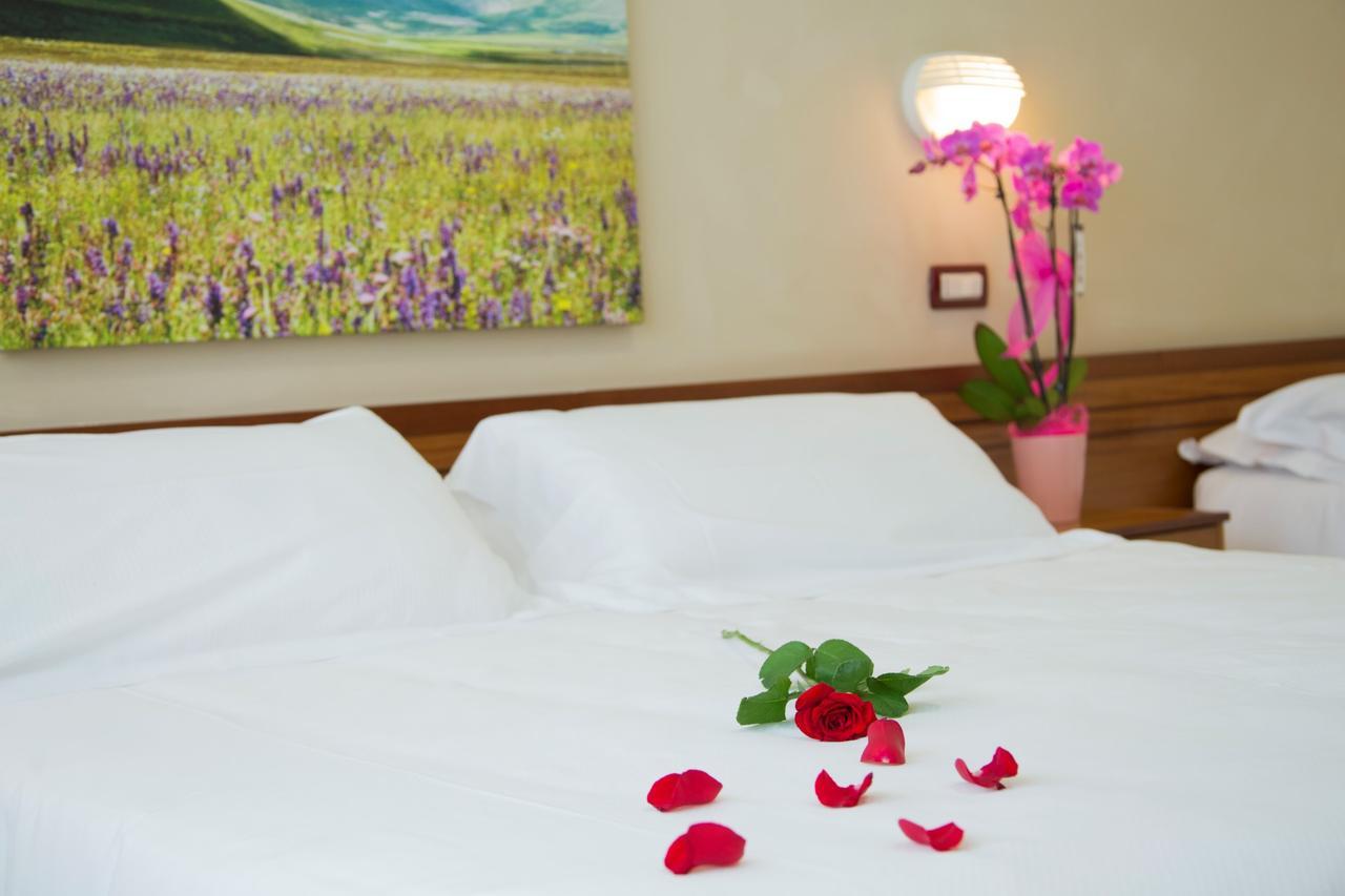 Hotel Delle Rose Кашія Екстер'єр фото